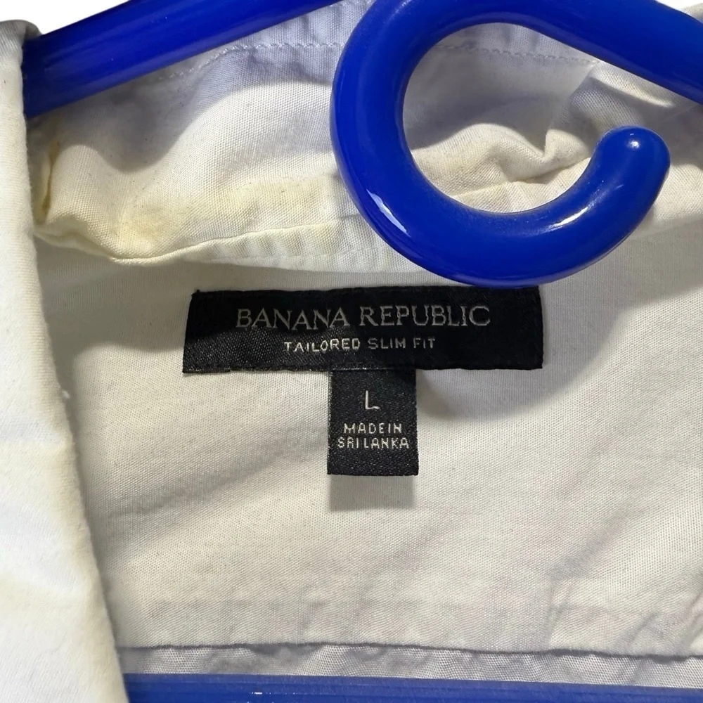 Banana Republic Men's White Button Down Shirt